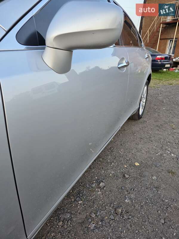 Седан Lexus ES 2007 в Ровно
