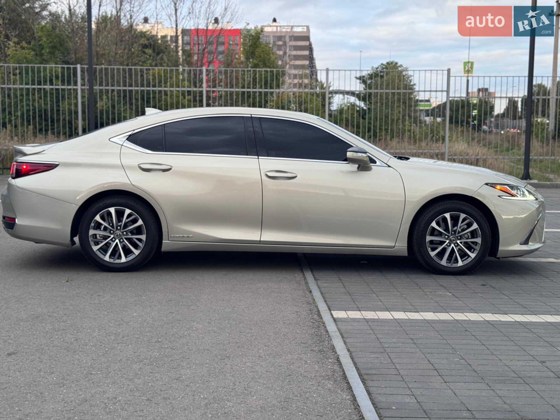 2021 Lexus ES - мініатюра 8