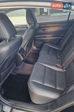 Седан Lexus ES 2013 в 