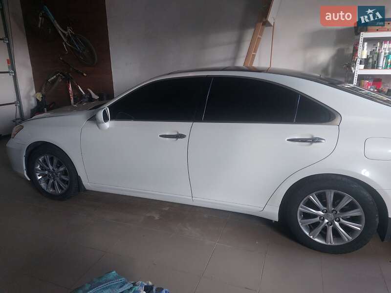 Седан Lexus ES 2008 в Дунаївцях