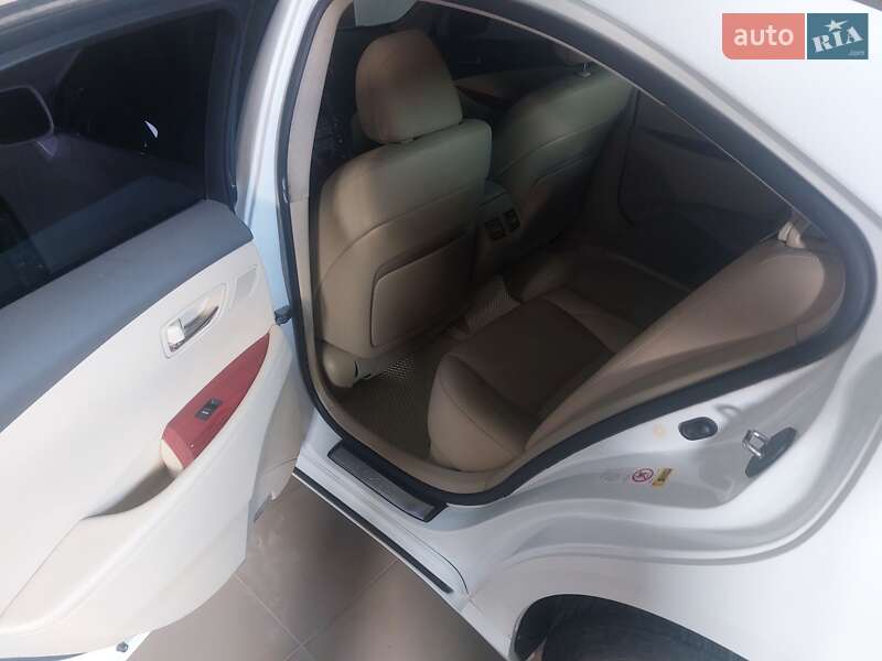 Седан Lexus ES 2008 в Дунаївцях
