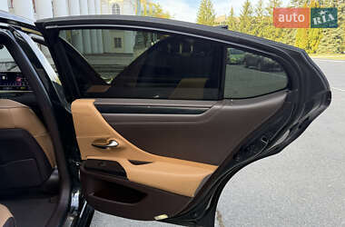 Седан Lexus ES 2021 в Киеве