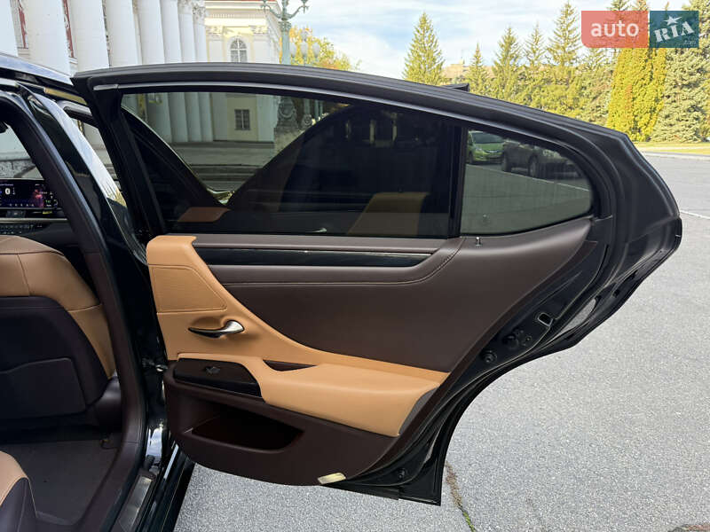 Седан Lexus ES 2021 в Желтых Водах фото 17 Седан Lexus ES 2021 в Желтых Водах