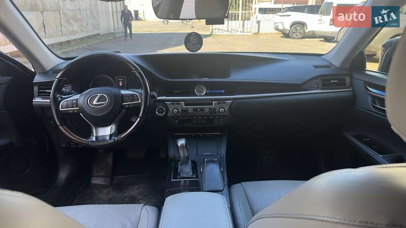 Седан Lexus ES 2017 в Одессе