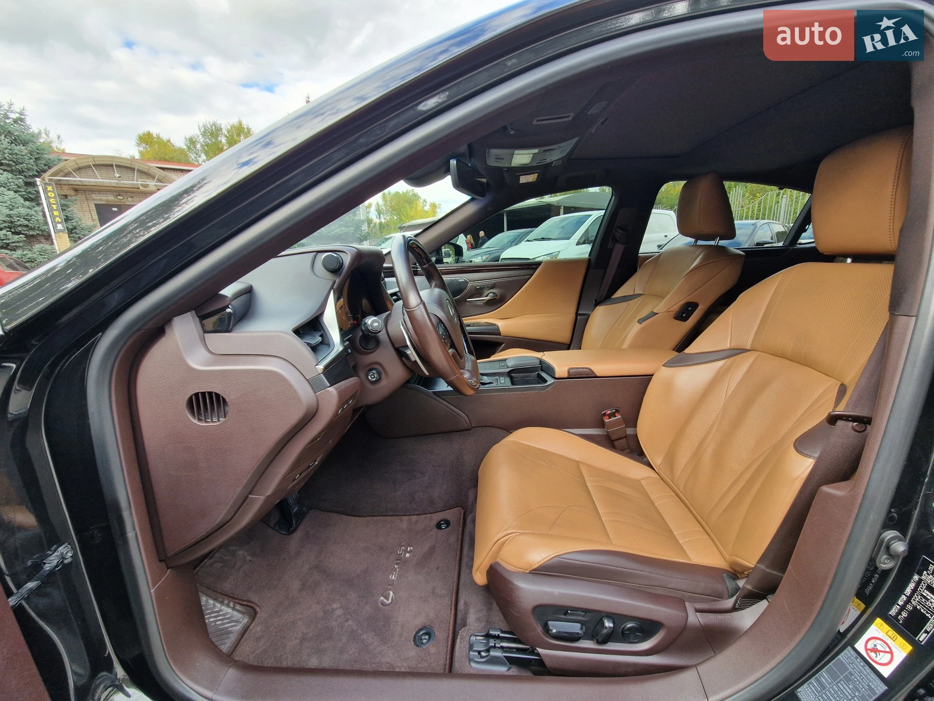 2019 Lexus ES - мініатюра 17