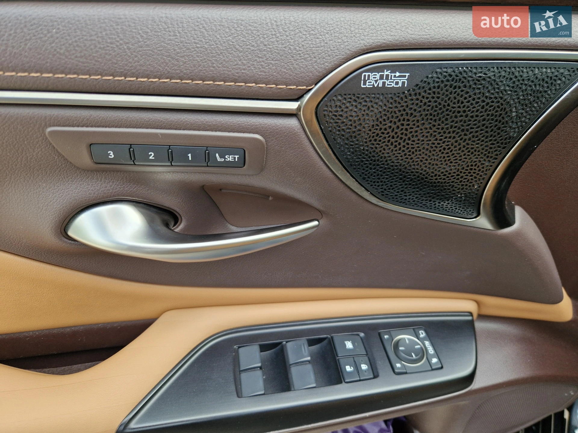 2019 Lexus ES - мініатюра 30