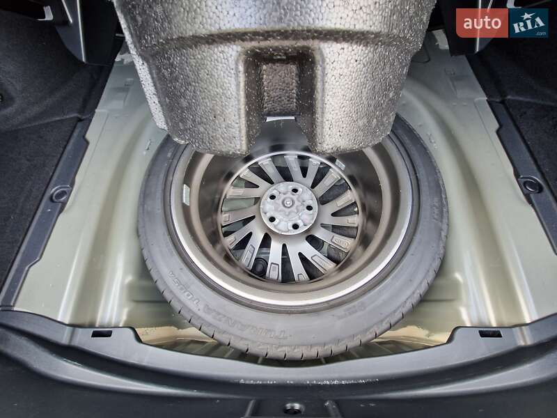 Седан Lexus ES 2019 в Днепре