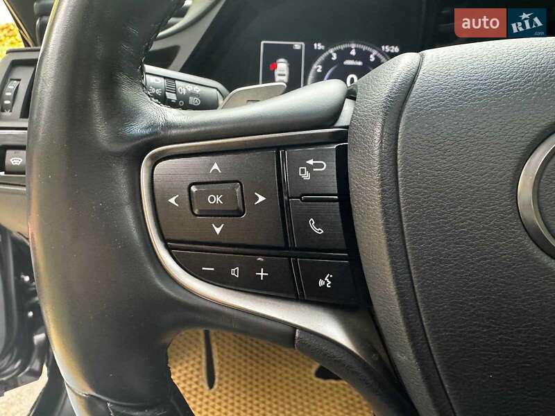 Седан Lexus ES 2021 в Києві