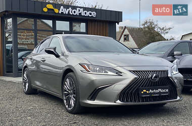 Седан Lexus ES 2021 в Луцьку