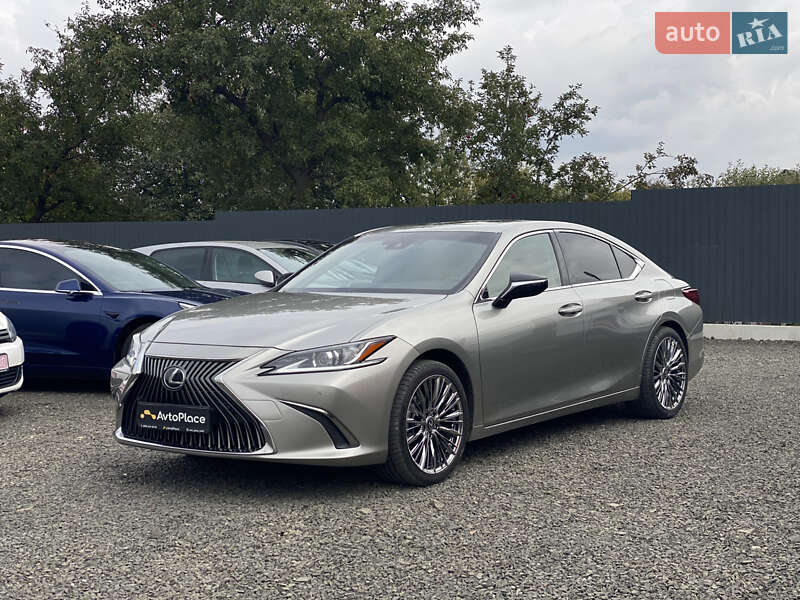 Седан Lexus ES 2021 в Луцке
