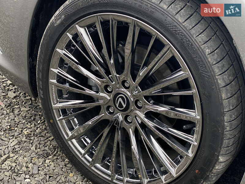 Седан Lexus ES 2021 в Луцке
