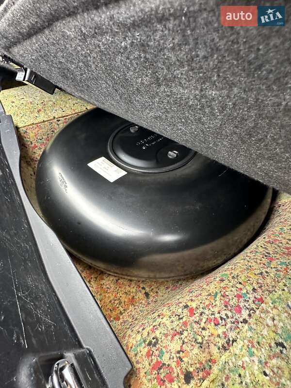 Седан Lexus ES 2015 в Белогородке фото 17 Седан Lexus ES 2015 в Белогородке