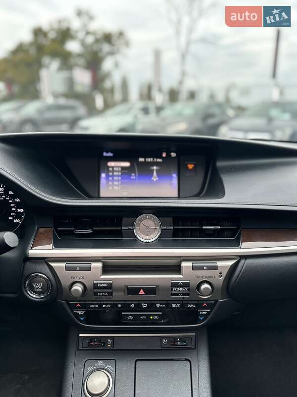 Седан Lexus ES 2015 в Белогородке фото 23 Седан Lexus ES 2015 в Белогородке