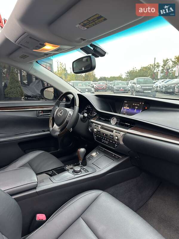 Седан Lexus ES 2015 в Белогородке фото 29 Седан Lexus ES 2015 в Белогородке