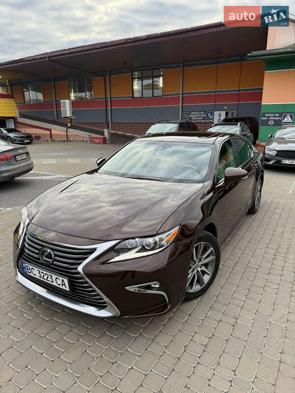 Седан Lexus ES 2015 в Львові фото 8 Седан Lexus ES 2015 в Львові