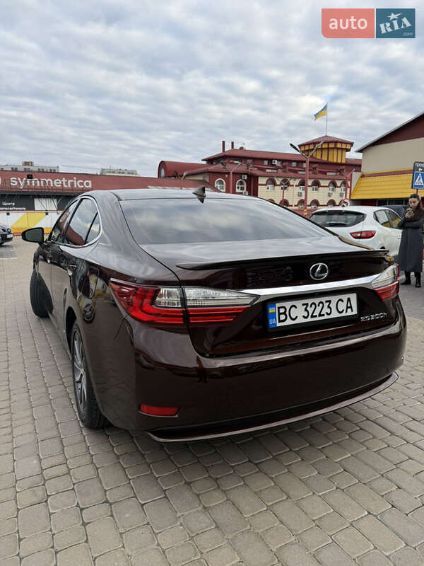 Седан Lexus ES 2015 в Львові фото 13 Седан Lexus ES 2015 в Львові
