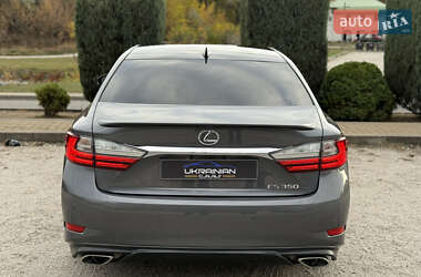 Седан Lexus ES 2016 в 