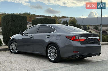 Седан Lexus ES 2016 в 