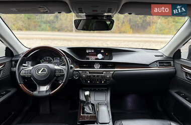 Седан Lexus ES 2016 в 
