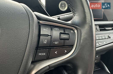 Седан Lexus ES 2021 в 