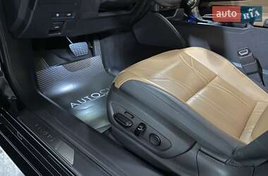 Седан Lexus ES 2022 в 
