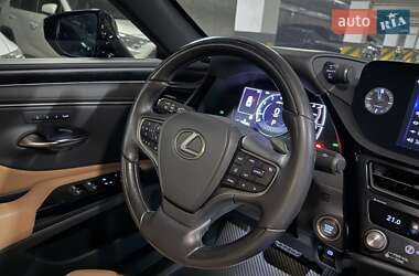 Седан Lexus ES 2022 в 