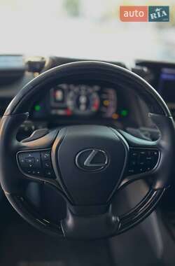 Седан Lexus ES 2019 в 