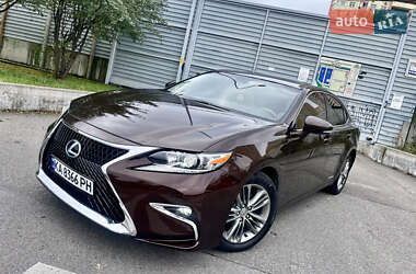 Седан Lexus ES 2015 в Києві
