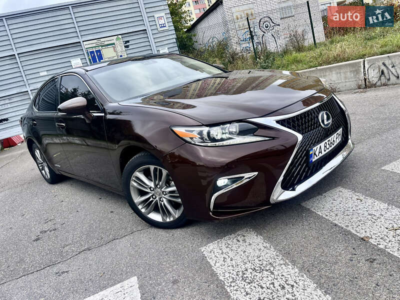 Седан Lexus ES 2015 в Киеве фото 6 Седан Lexus ES 2015 в Киеве