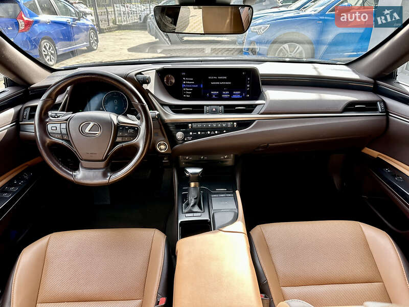 Седан Lexus ES 2020 в Одесі