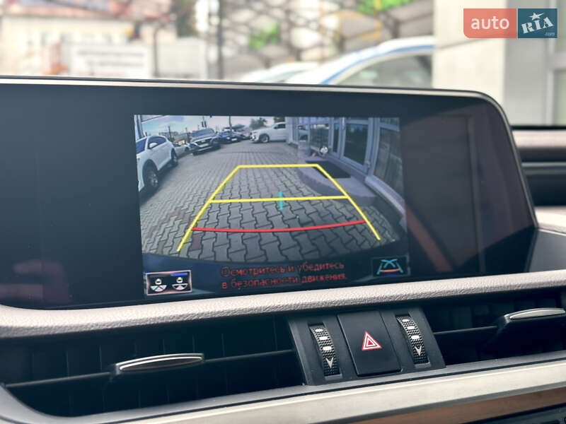 Седан Lexus ES 2020 в Одесі