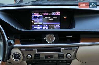 Седан Lexus ES 2014 в 