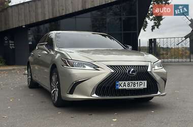 Седан Lexus ES 2020 в 