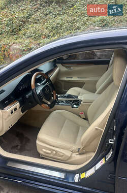 Седан Lexus ES 2014 в 