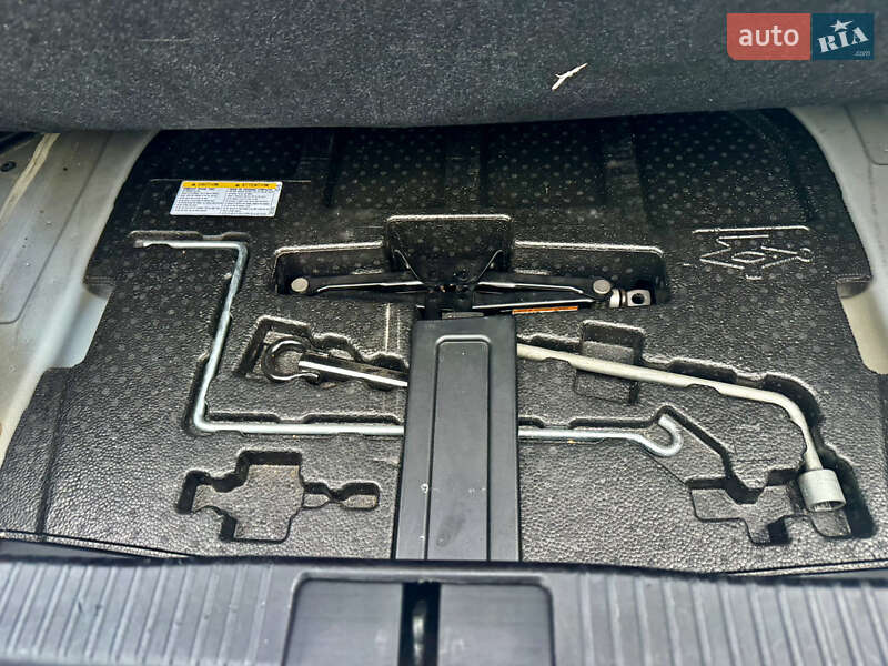 Седан Lexus ES 2017 в Кам'янському фото 18 Седан Lexus ES 2017 в Кам'янському