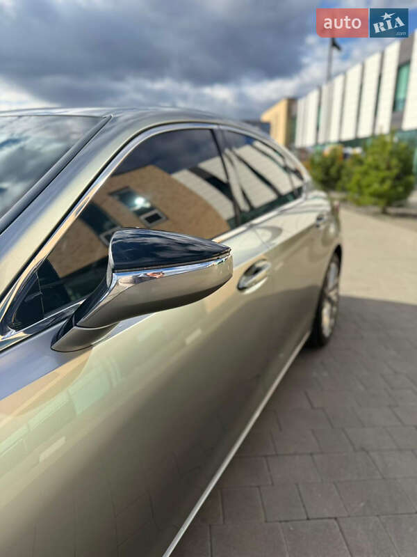 Седан Lexus ES 2021 в Житомире фото 2 Седан Lexus ES 2021 в Житомире