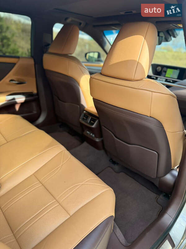 Седан Lexus ES 2021 в Житомире фото 7 Седан Lexus ES 2021 в Житомире