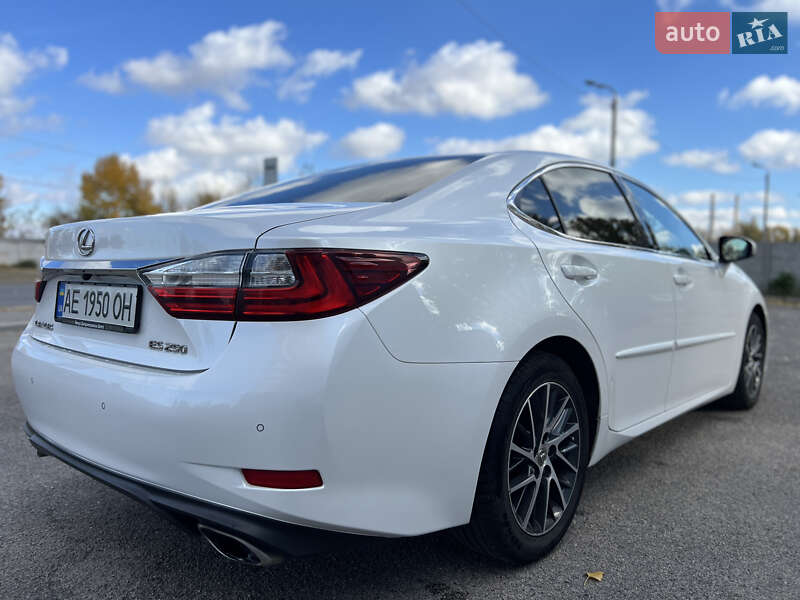 Седан Lexus ES 2016 в Днепре фото 3 Седан Lexus ES 2016 в Днепре