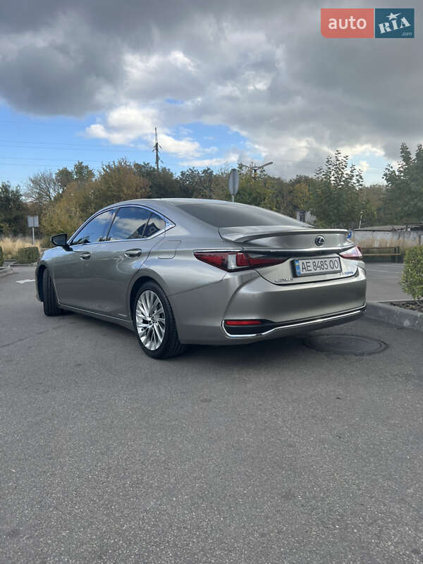 Седан Lexus ES 2019 в Днепре