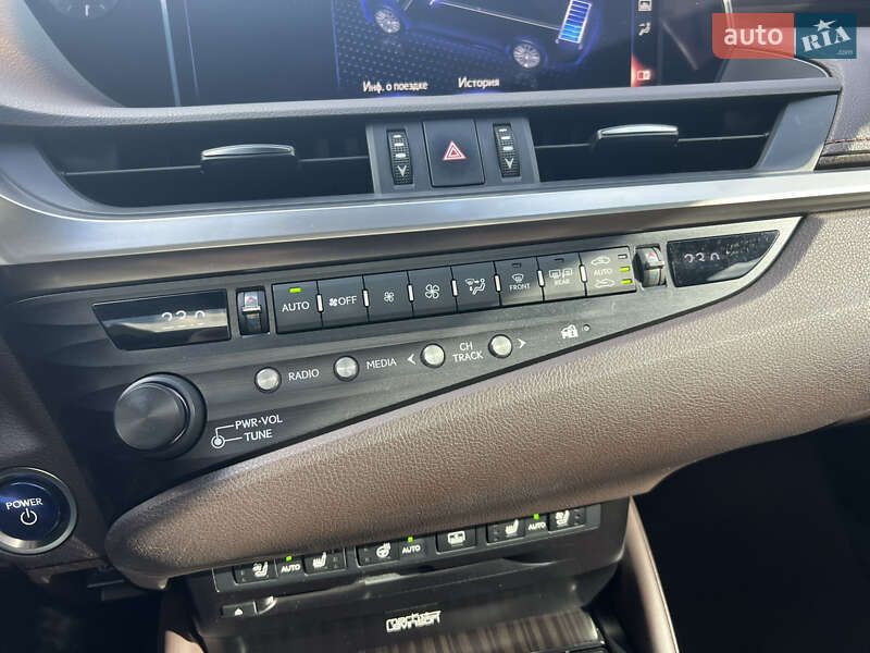 Седан Lexus ES 2019 в Днепре