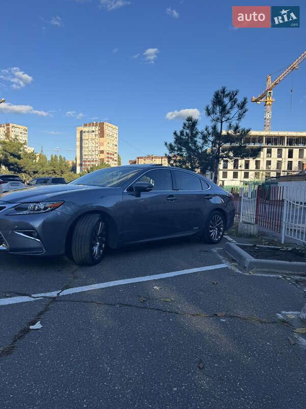 Седан Lexus ES 2014 в Одессе