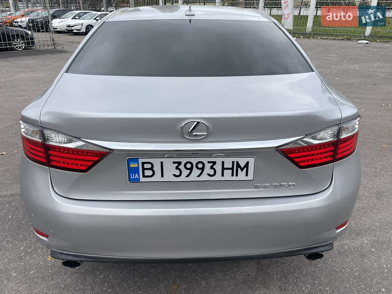 Седан Lexus ES 2013 в Кременчуге