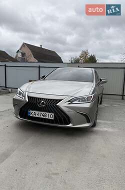 Седан Lexus ES 2022 в Києві