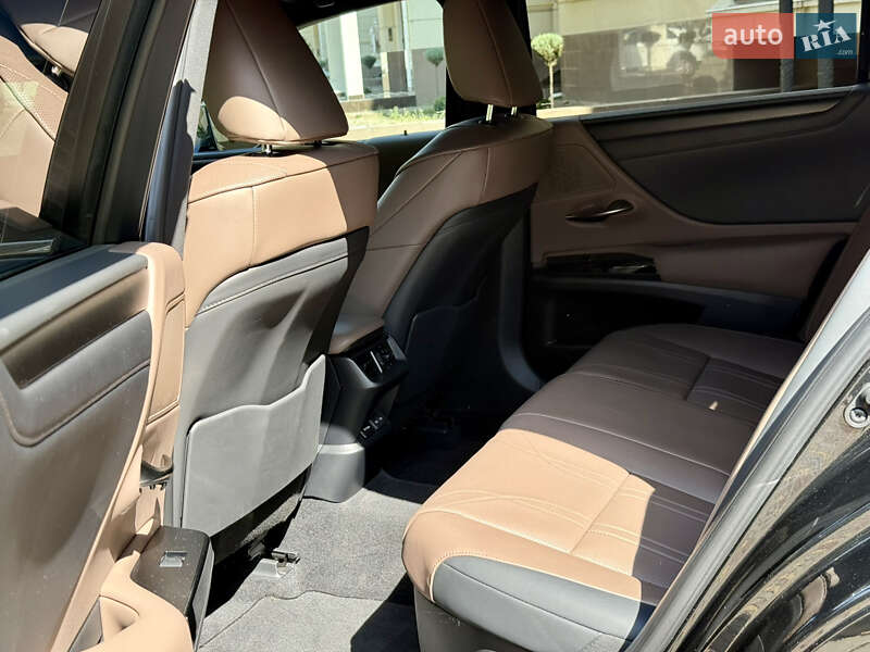 Седан Lexus ES 2022 в Одессе фото 11 Седан Lexus ES 2022 в Одессе