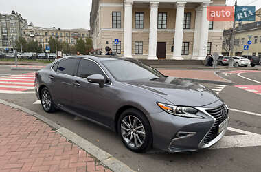 Седан Lexus ES 2015 в Одессе