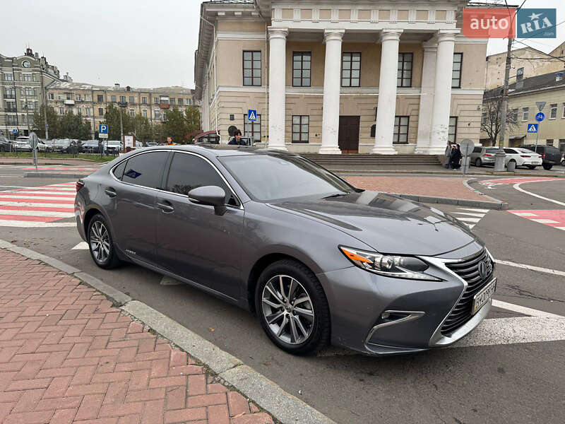 Седан Lexus ES 2015 в Одессе