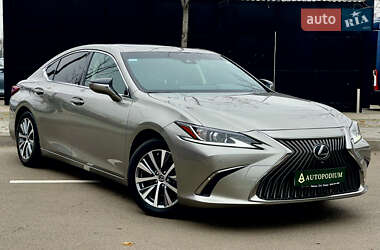 Седан Lexus ES 2020 в Києві
