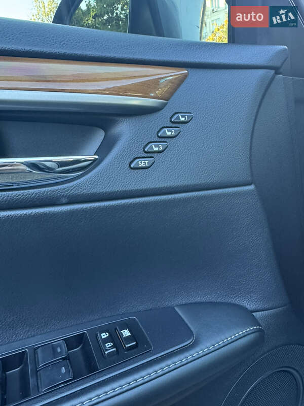 Седан Lexus ES 2014 в Добровеличковке