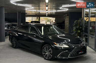 Седан Lexus ES 2023 в Одессе