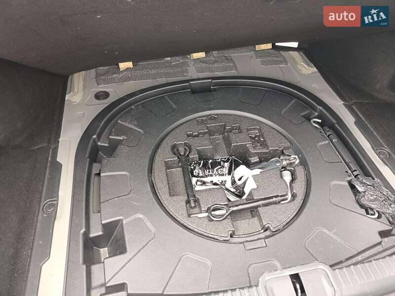 Седан Lexus ES 2018 в Києві